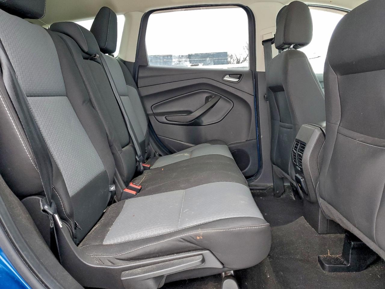 2017 FORD ESCAPE SE photo 11