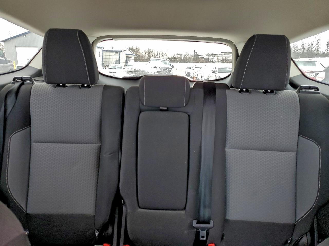2017 FORD ESCAPE SE photo 10
