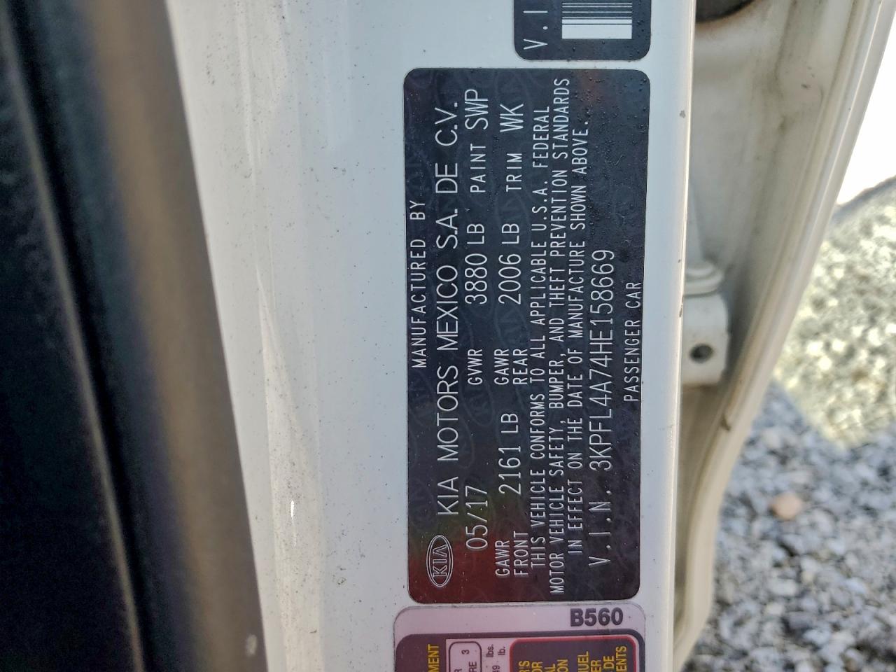 2017 KIA FORTE LX photo 12