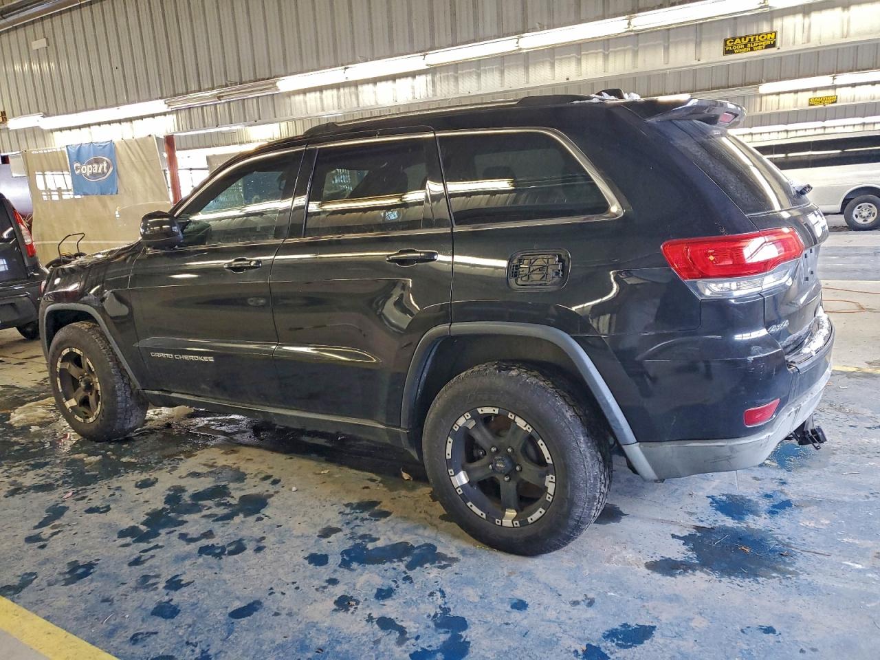 2014 JEEP GRAND CHEROKEE LAREDO photo 2