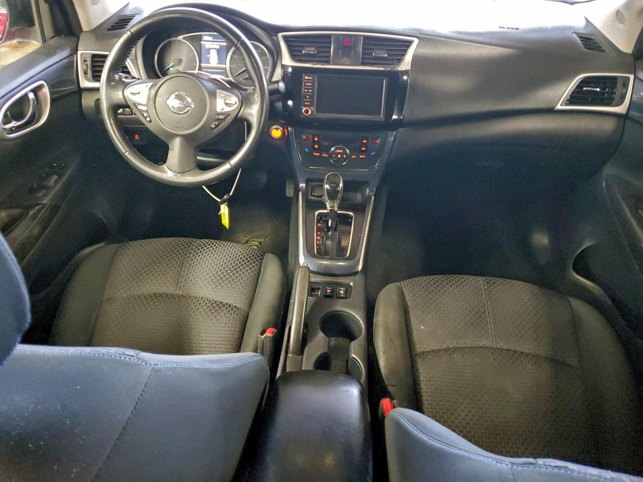 2019 NISSAN SENTRA S photo 8