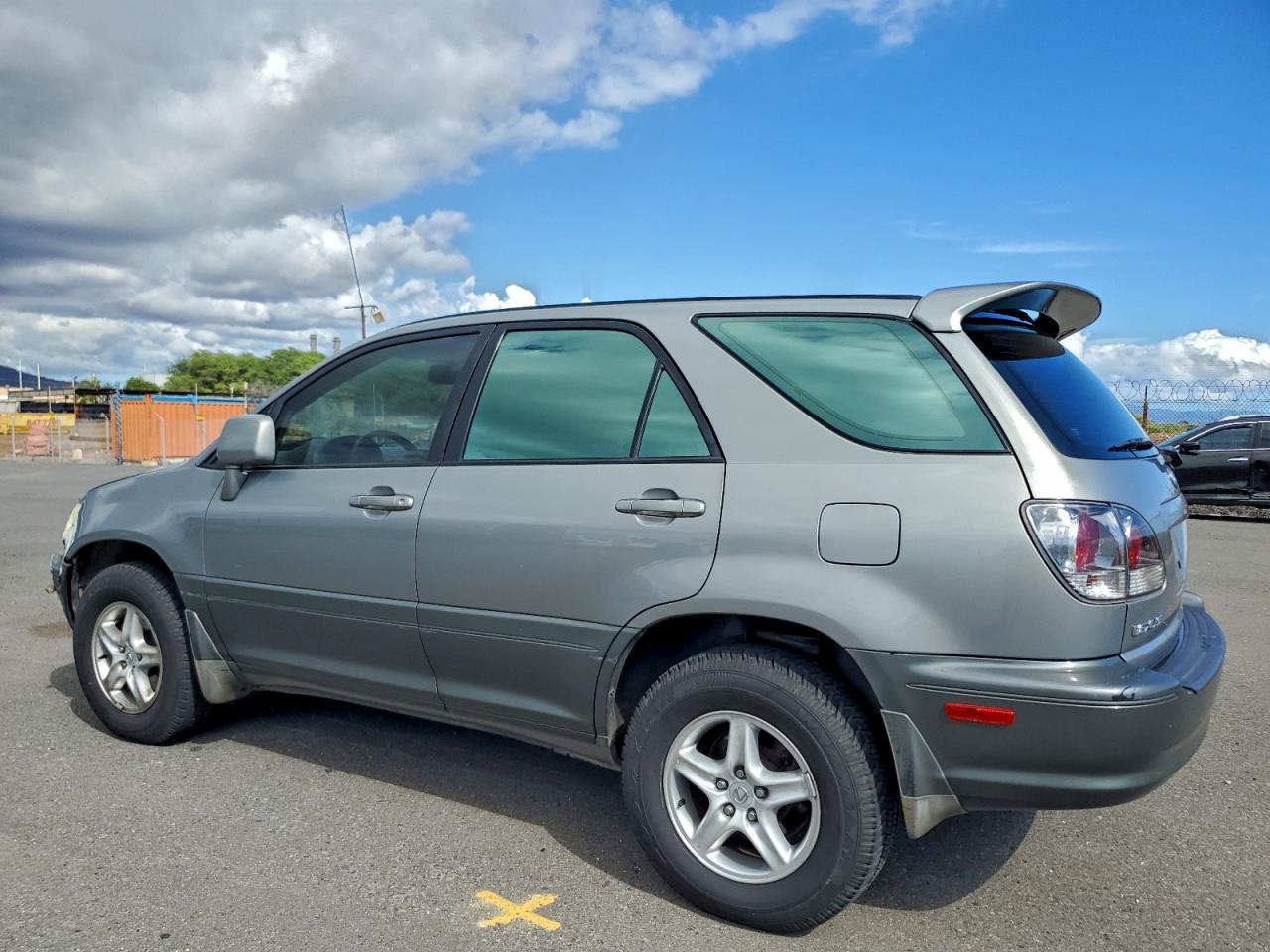 2002 LEXUS RX 300 photo 2
