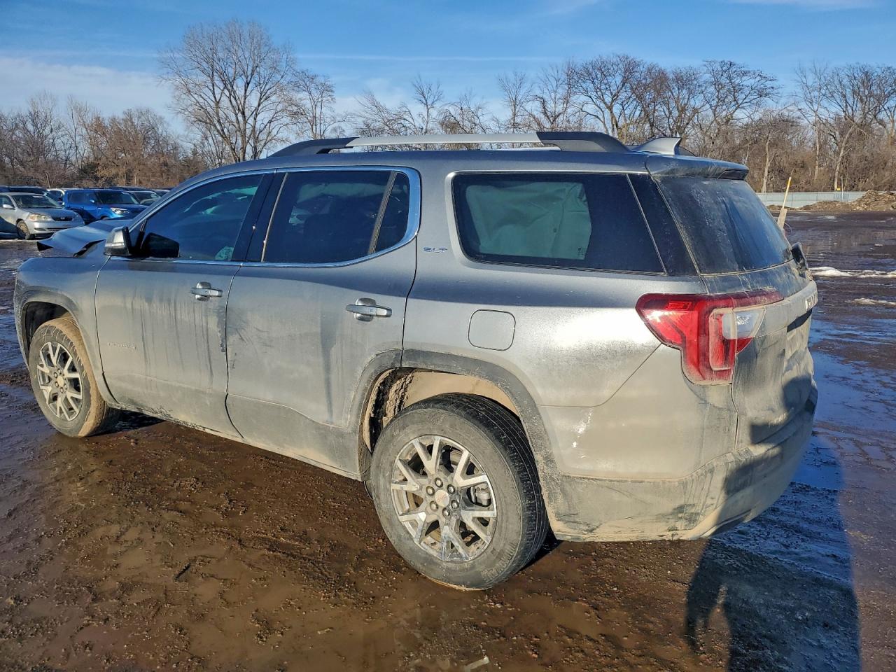 2023 GMC ACADIA SLT photo 2