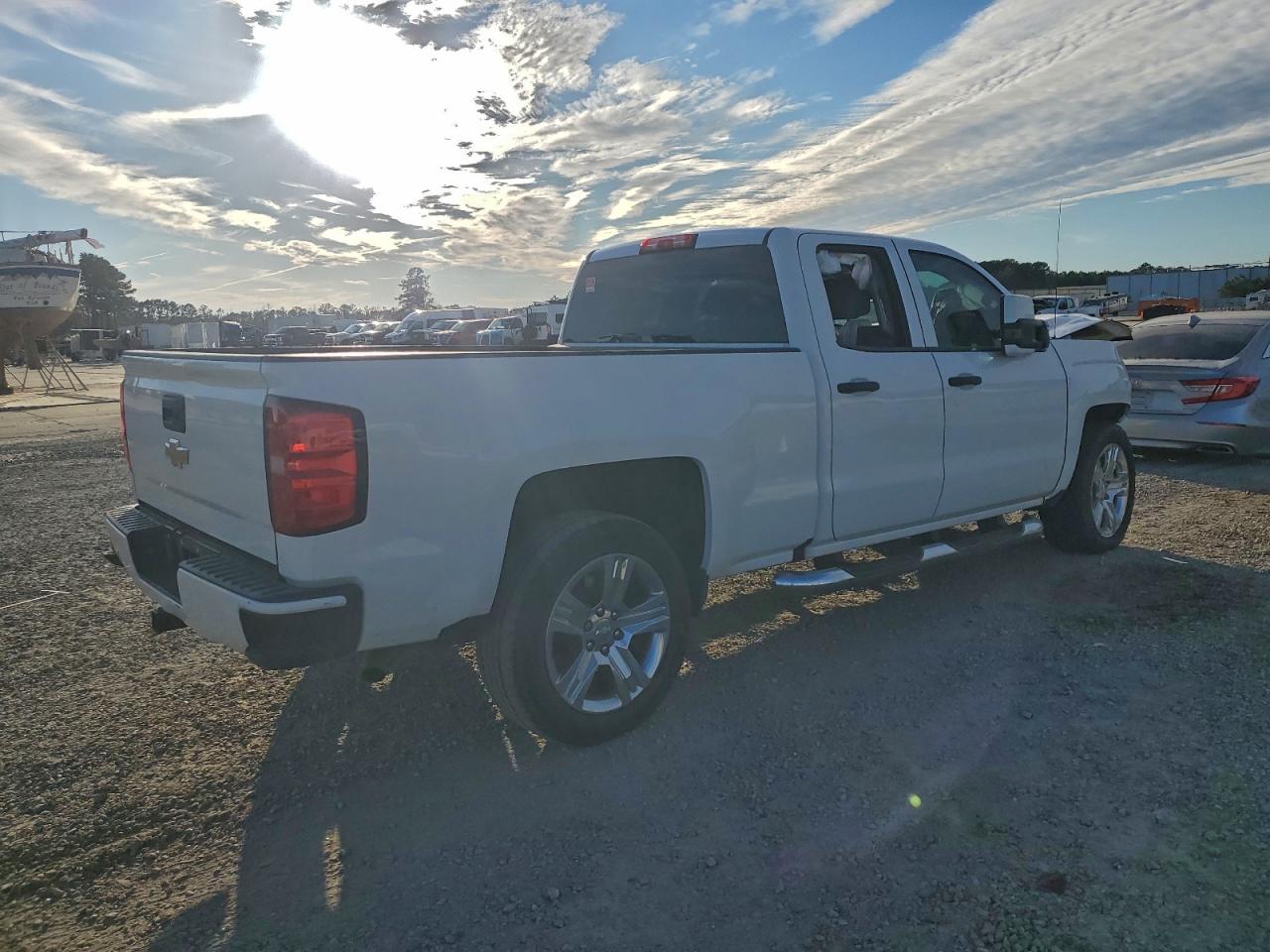2016 CHEVROLET SILVERADO C1500 CUSTOM photo 3