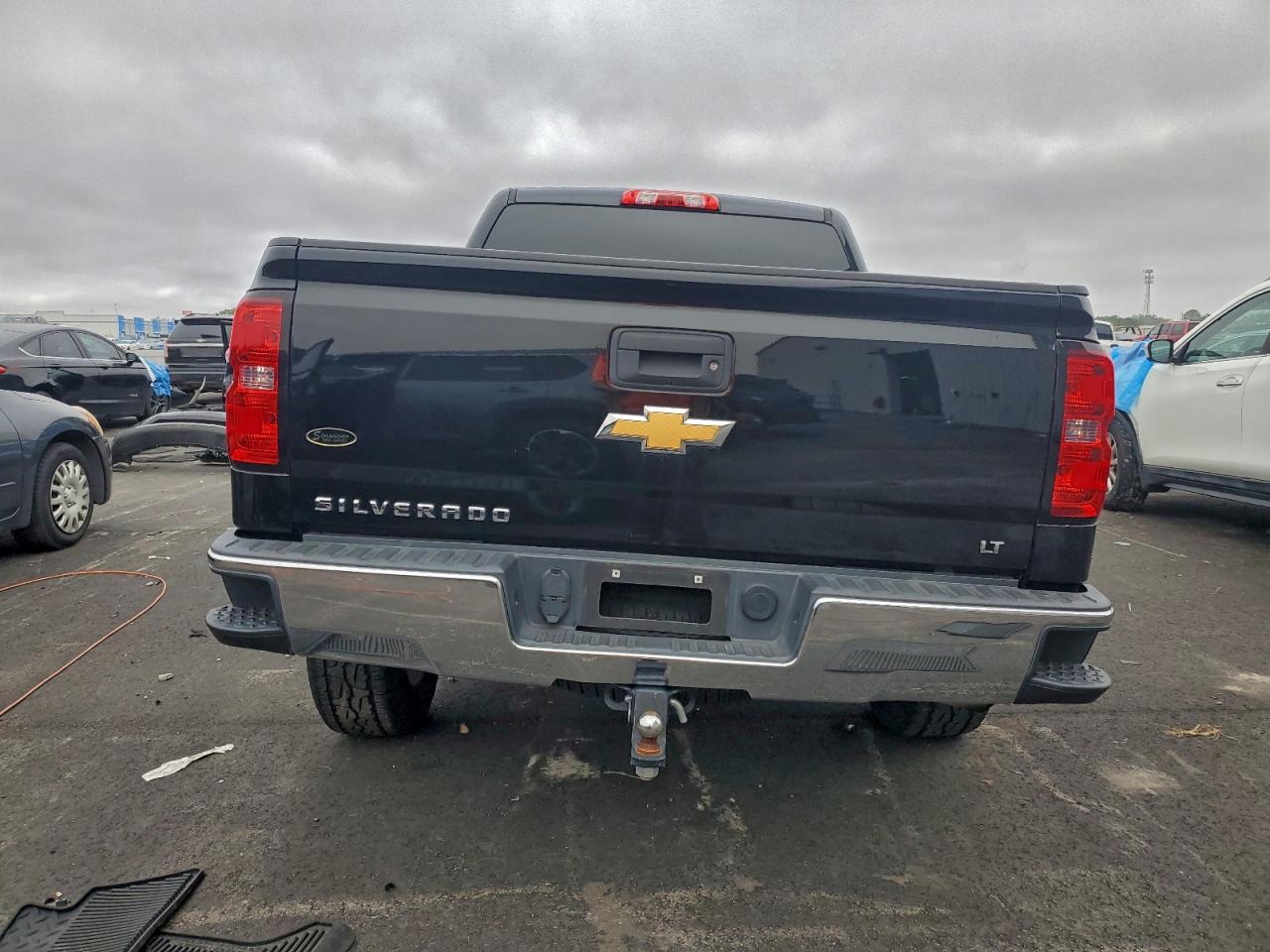 2017 CHEVROLET SILVERADO K1500 LT photo 6