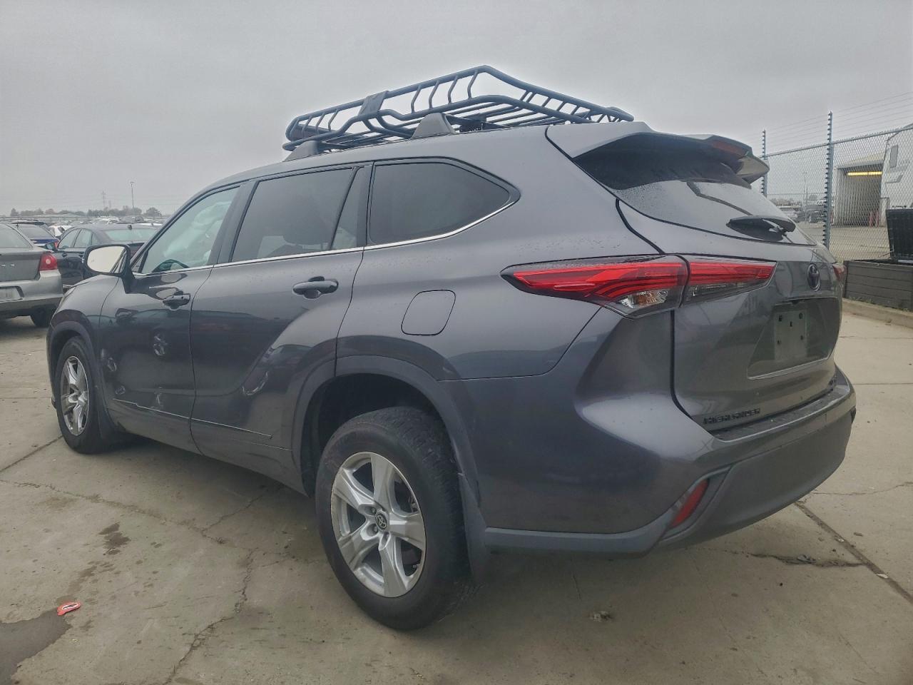 2022 TOYOTA HIGHLANDER L photo 2