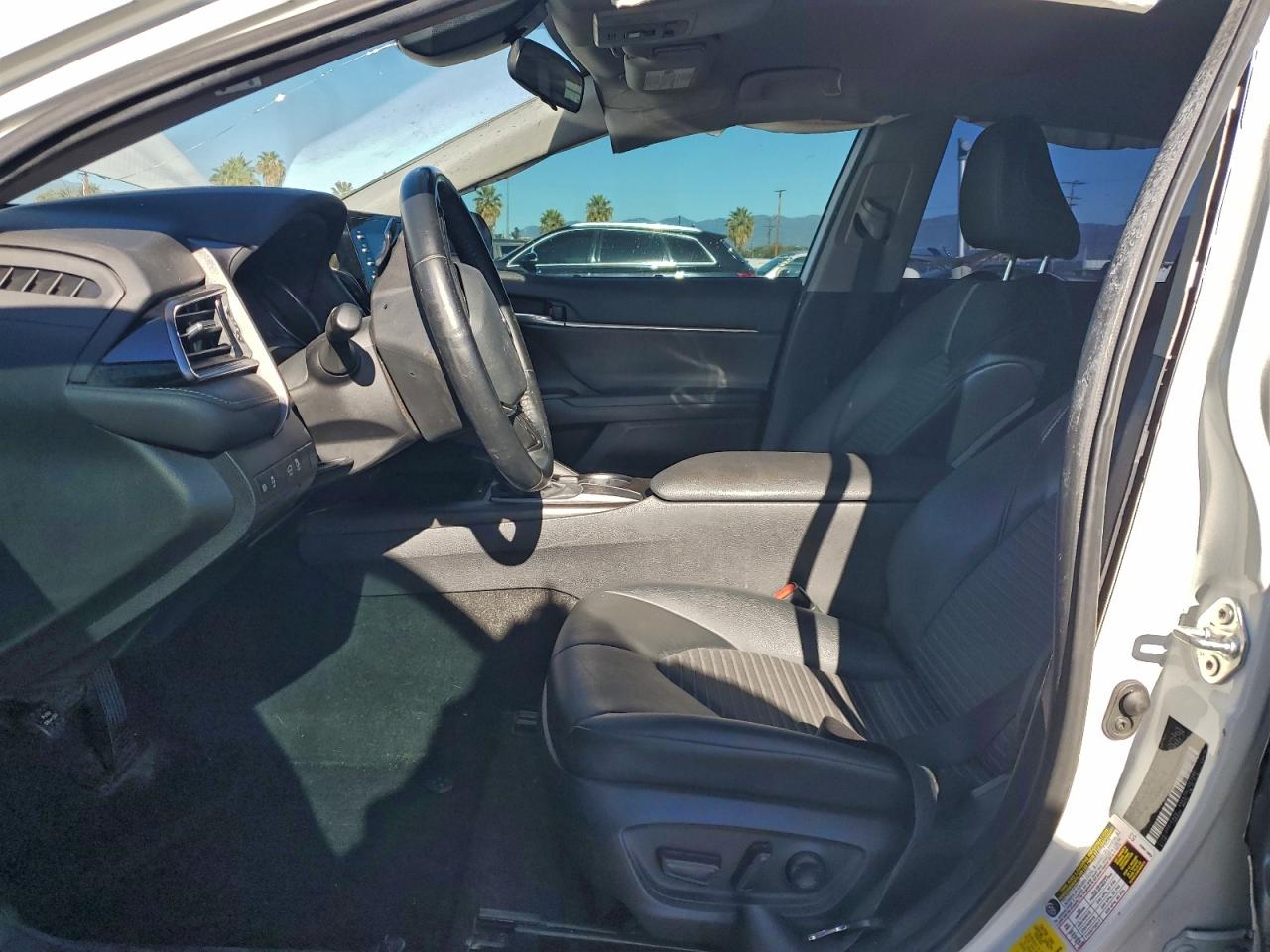 2021 TOYOTA CAMRY SE photo 7