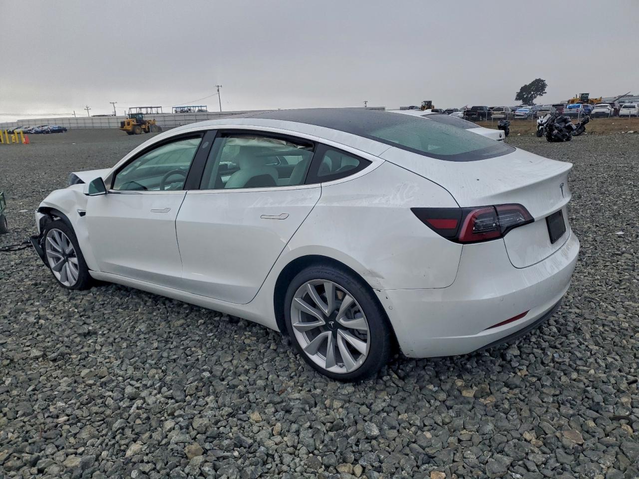 2019 TESLA MODEL 3 photo 2