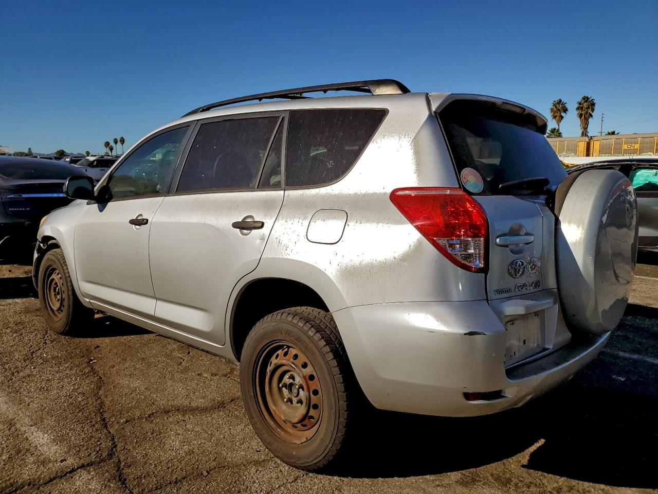2006 TOYOTA RAV4 photo 2