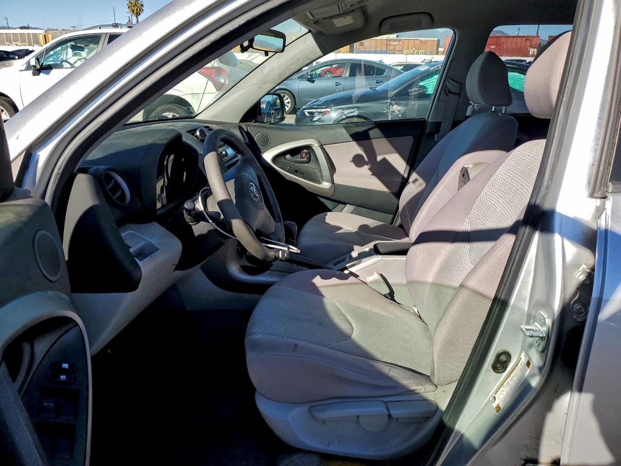 2006 TOYOTA RAV4 photo 7
