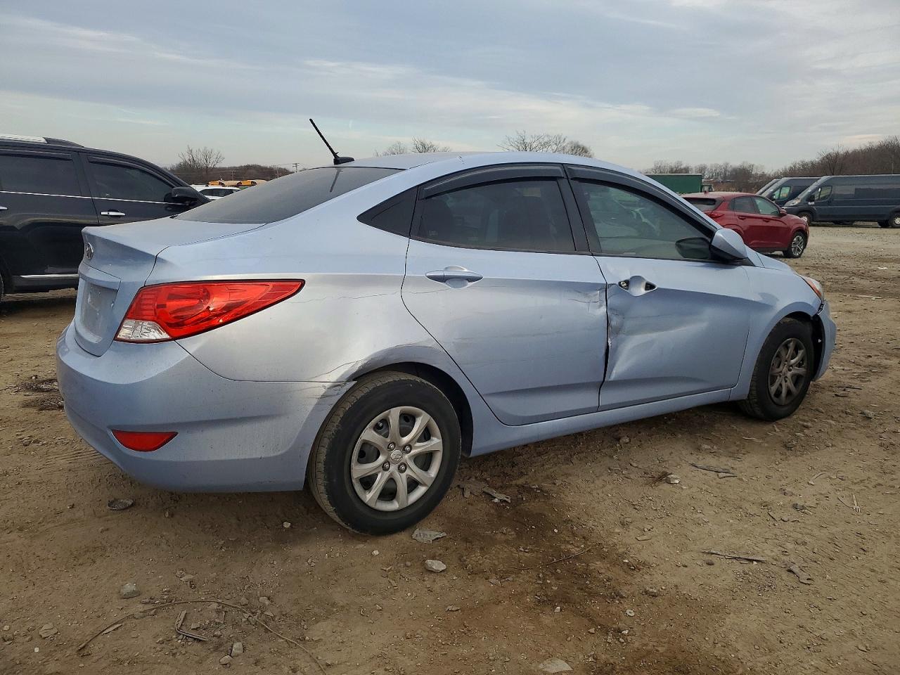 2014 HYUNDAI ACCENT GLS photo 3