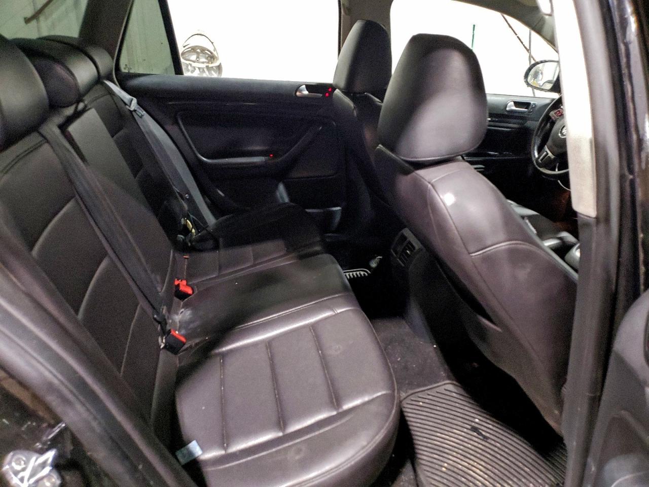 2013 VOLKSWAGEN JETTA TDI photo 11