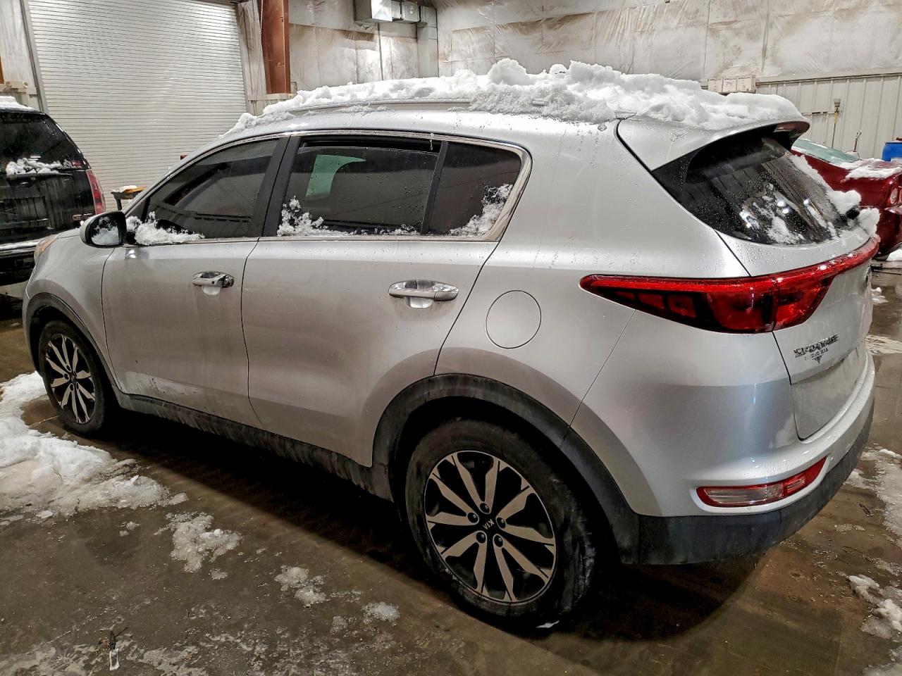 2017 KIA SPORTAGE EX photo 2