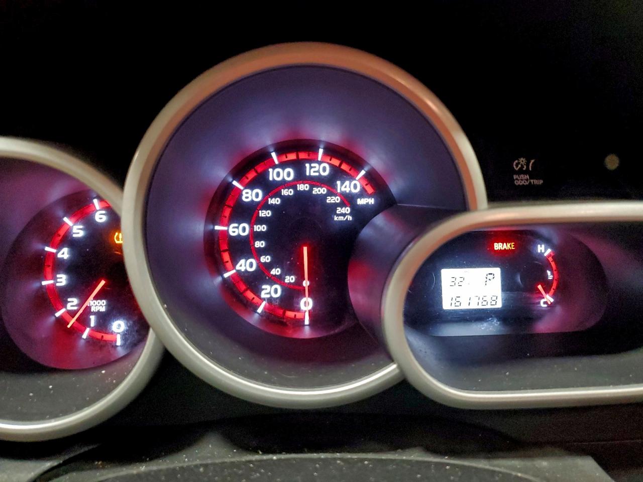 2010 TOYOTA COROLLA MATRIX S photo 9