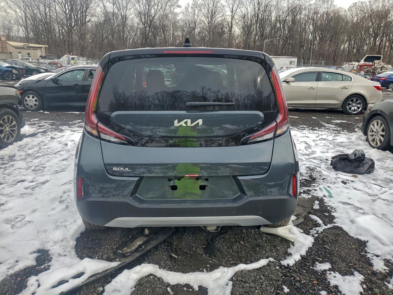 2025 KIA SOUL LX photo 6