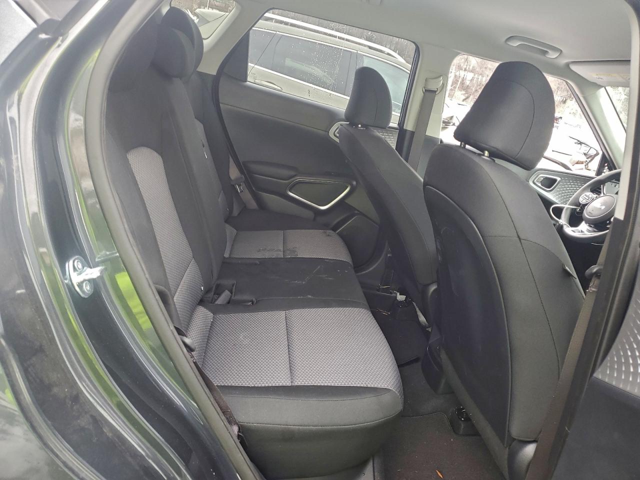 2025 KIA SOUL LX photo 10
