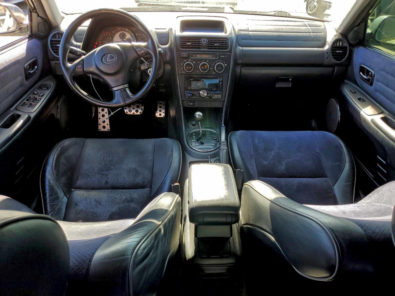 2003 LEXUS IS 300 photo 8