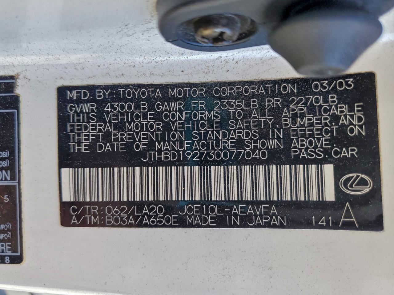 2003 LEXUS IS 300 photo 12