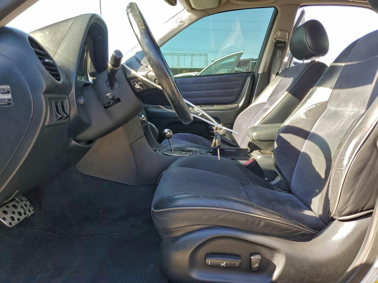 2003 LEXUS IS 300 photo 7