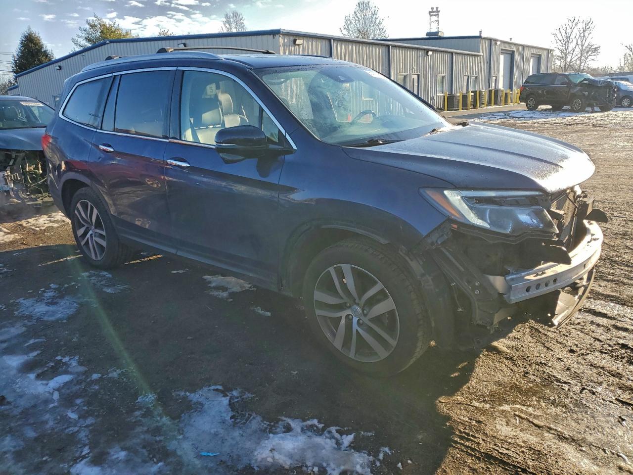 2016 HONDA PILOT TOURING photo 4