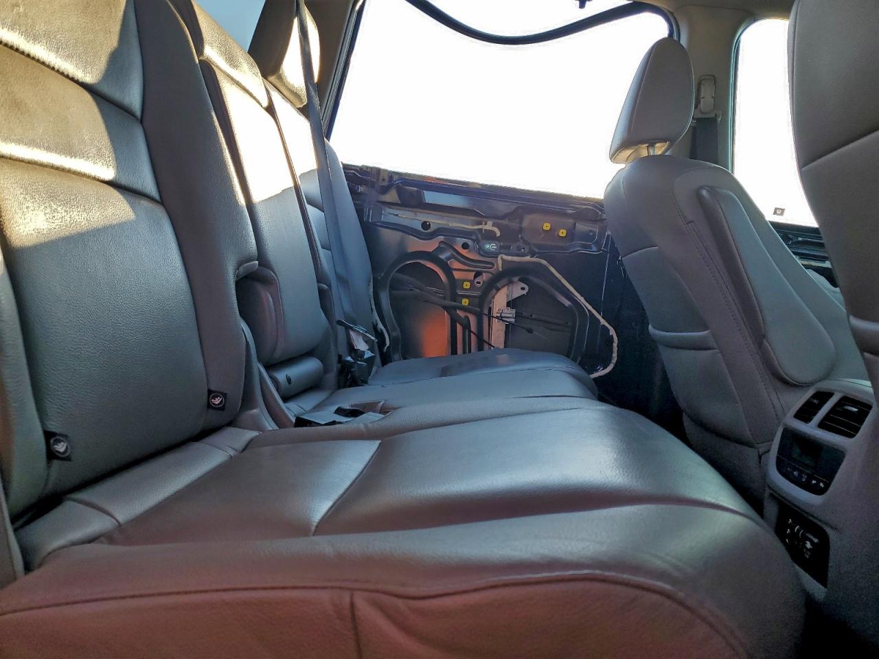 2016 HONDA PILOT TOURING photo 11