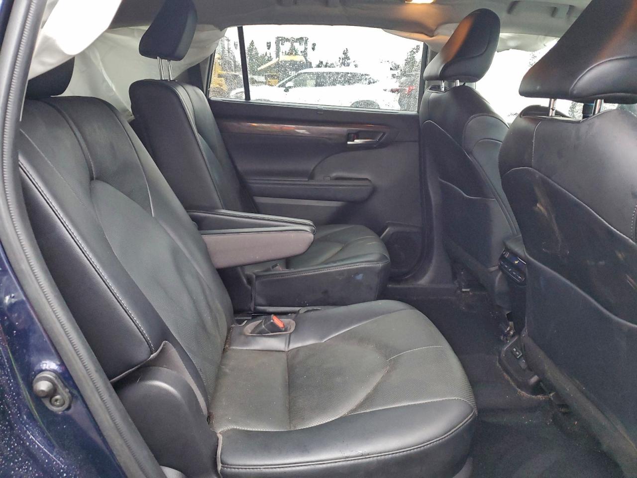 2022 TOYOTA HIGHLANDER HYBRID PLATINUM photo 11
