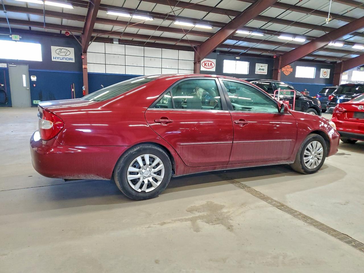2002 TOYOTA CAMRY LE photo 3