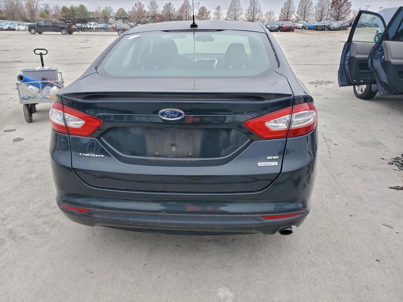 2014 FORD FUSION SE photo 6