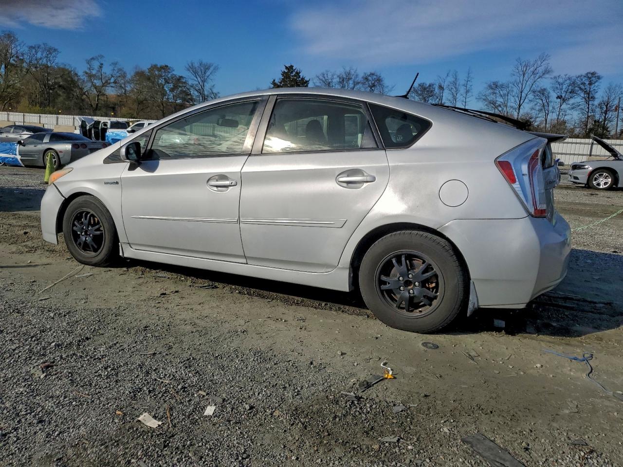 2014 TOYOTA PRIUS photo 2