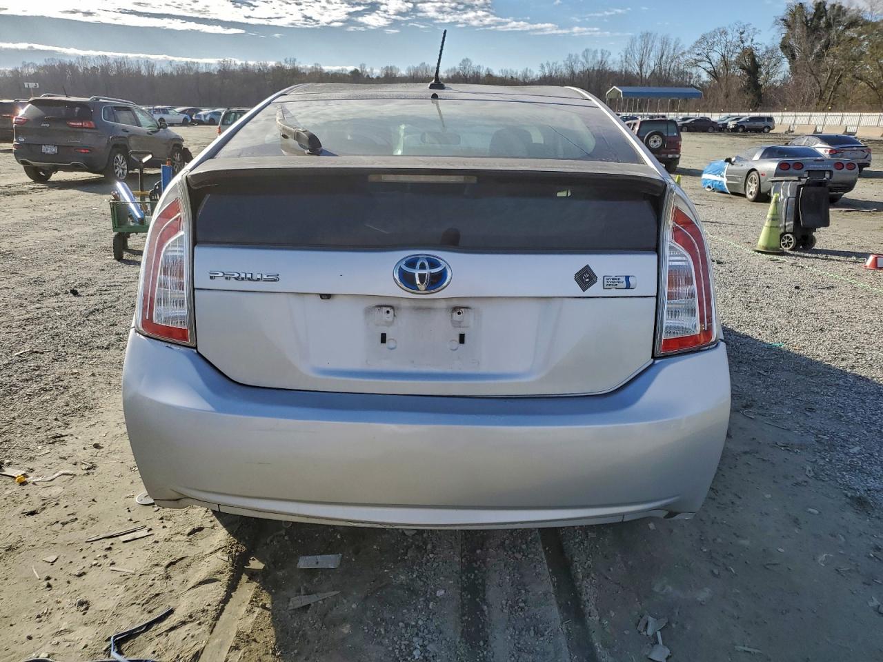 2014 TOYOTA PRIUS photo 6