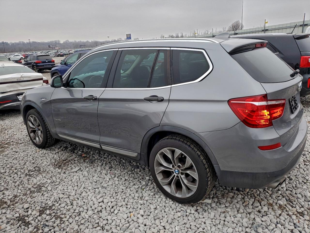 2015 BMW X3 XDRIVE28I photo 2