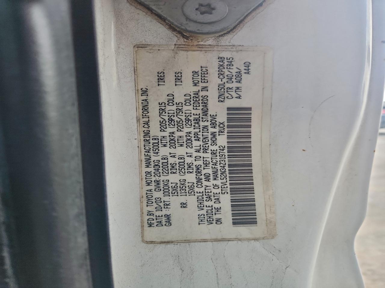2004 TOYOTA TACOMA XTRACAB photo 23