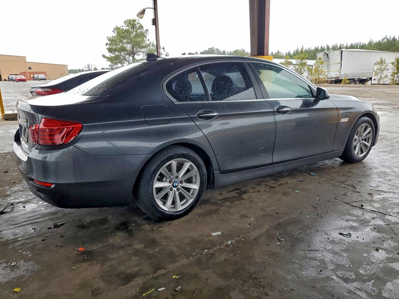 2016 BMW 528 XI photo 3