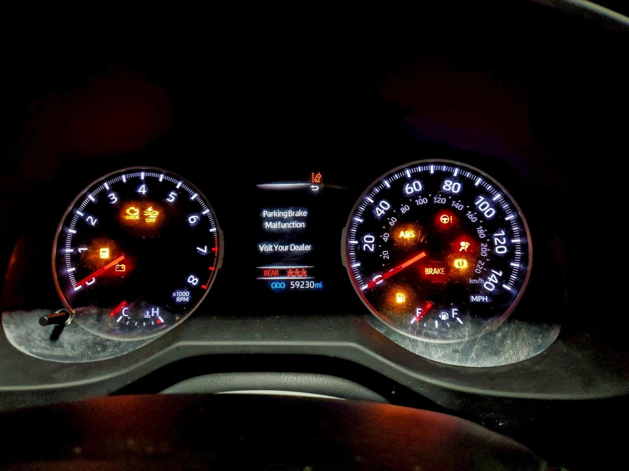 2021 TOYOTA RAV4 LE photo 9
