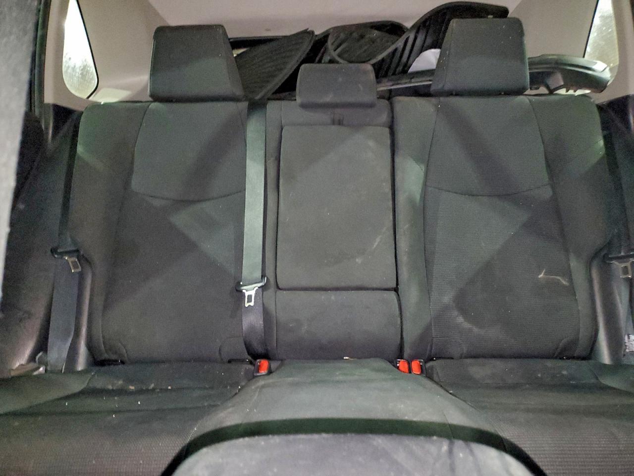 2021 TOYOTA RAV4 LE photo 10