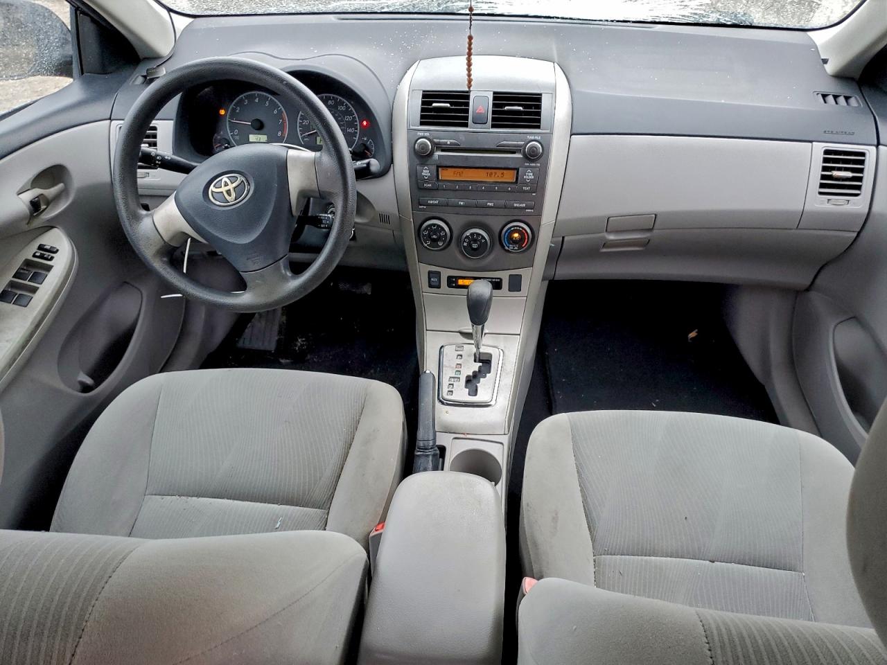 2011 TOYOTA COROLLA BASE photo 8