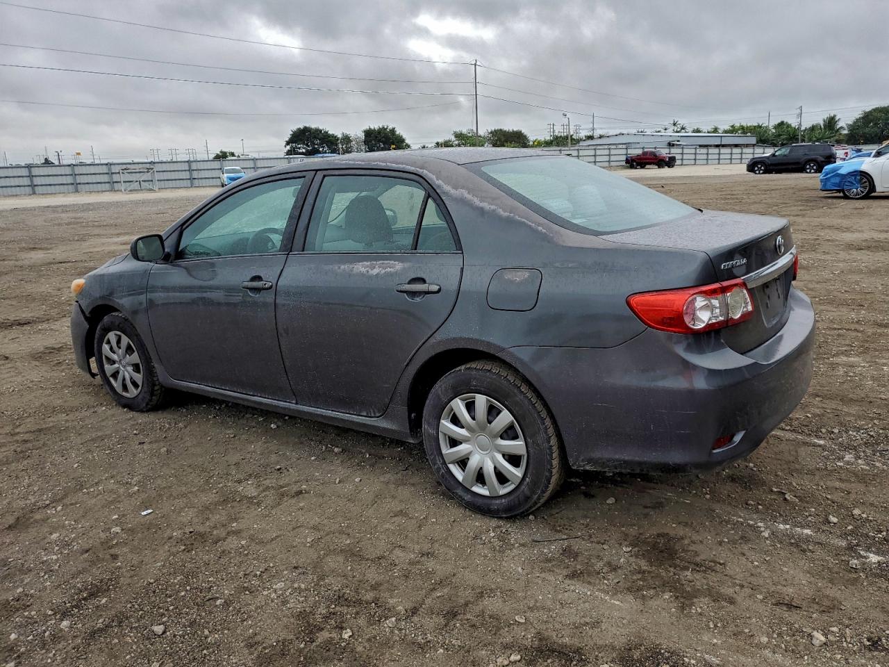 2011 TOYOTA COROLLA BASE photo 2