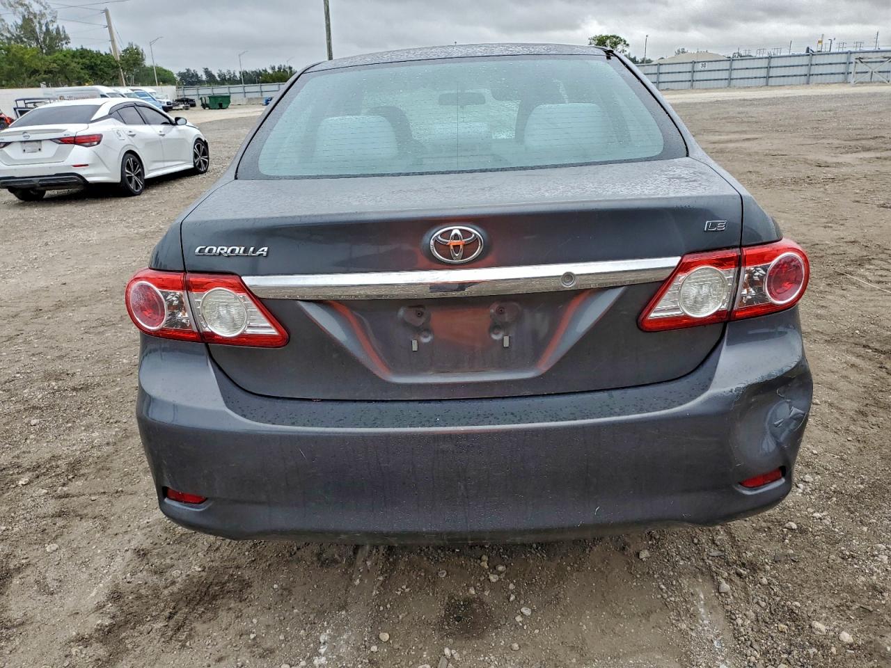 2011 TOYOTA COROLLA BASE photo 6