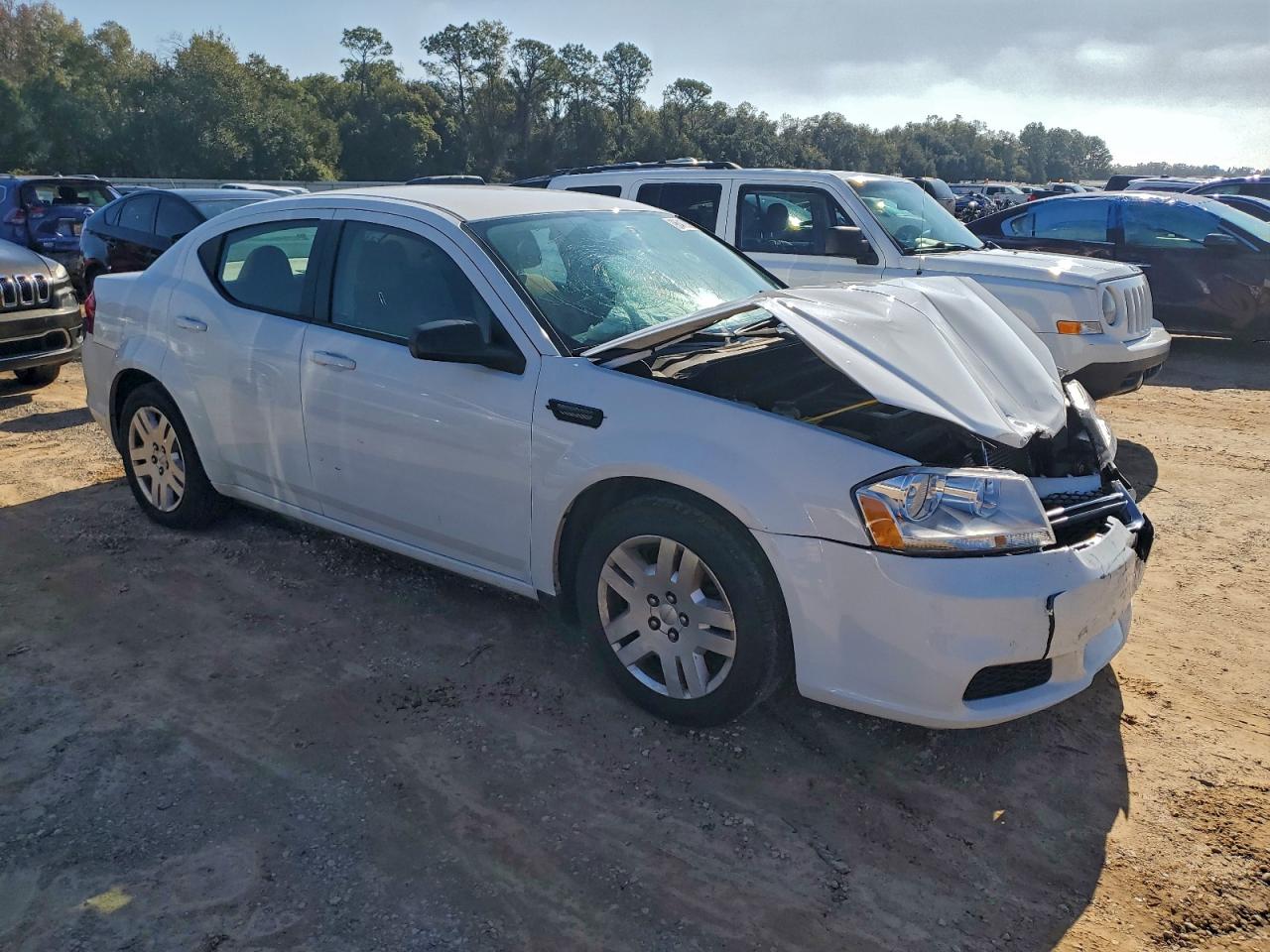 2014 DODGE AVENGER SE photo 4