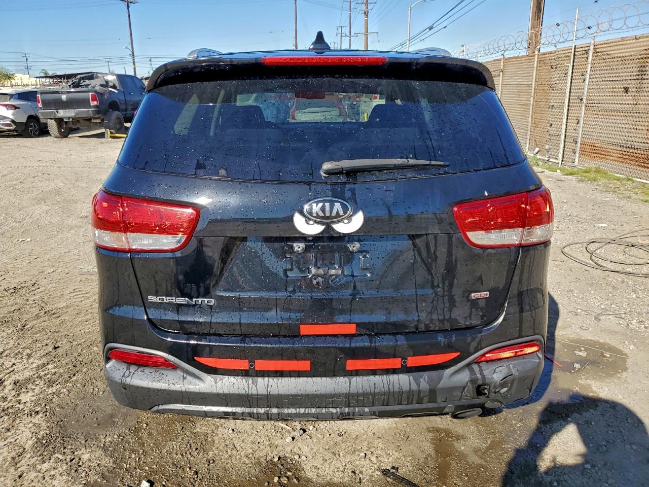 2016 KIA SORENTO LX photo 6