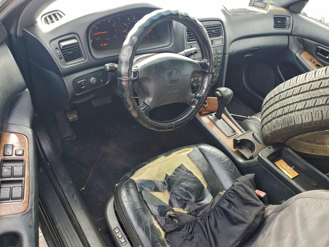 1998 LEXUS ES 300 photo 8