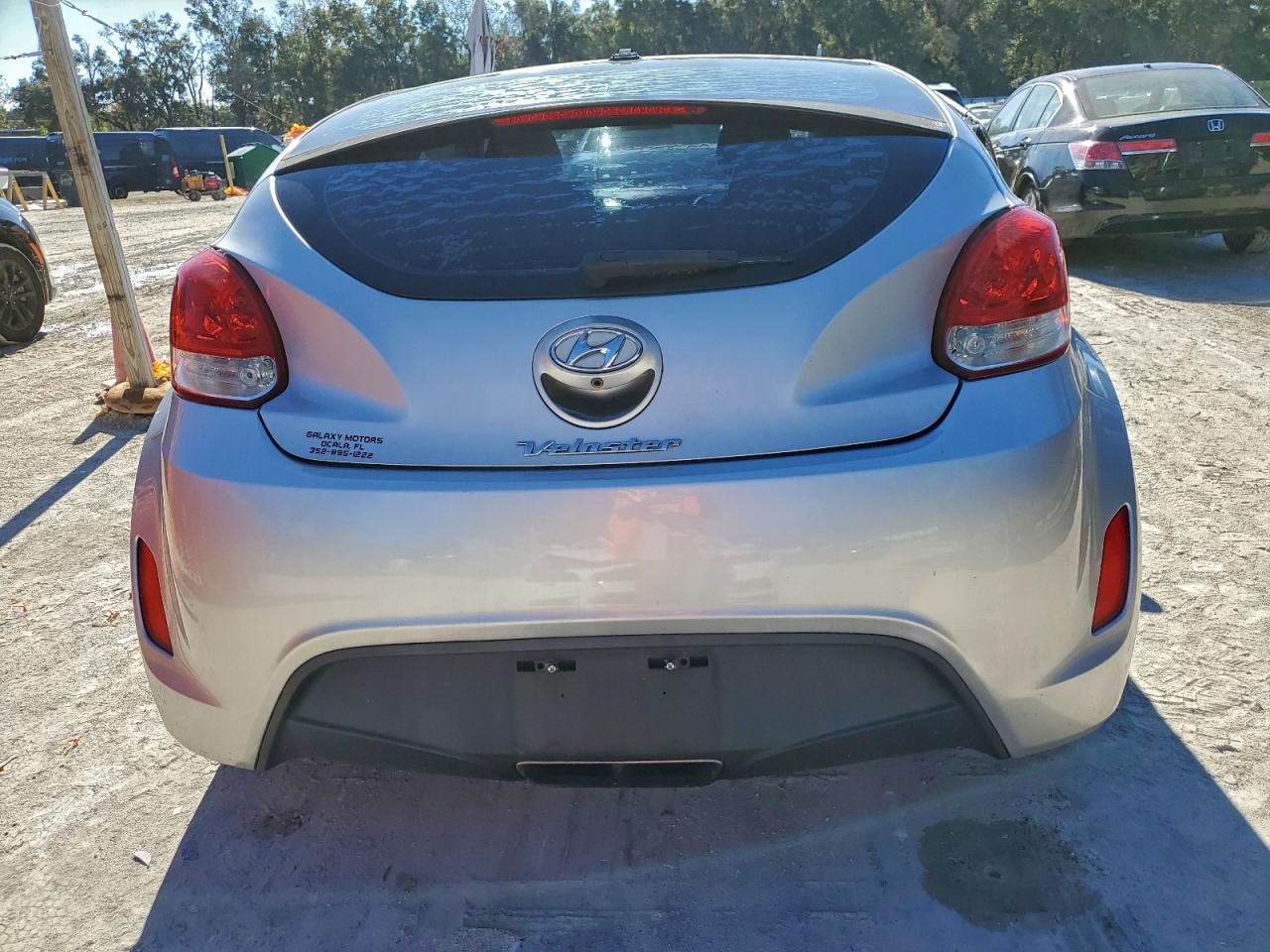2015 HYUNDAI VELOSTER photo 11