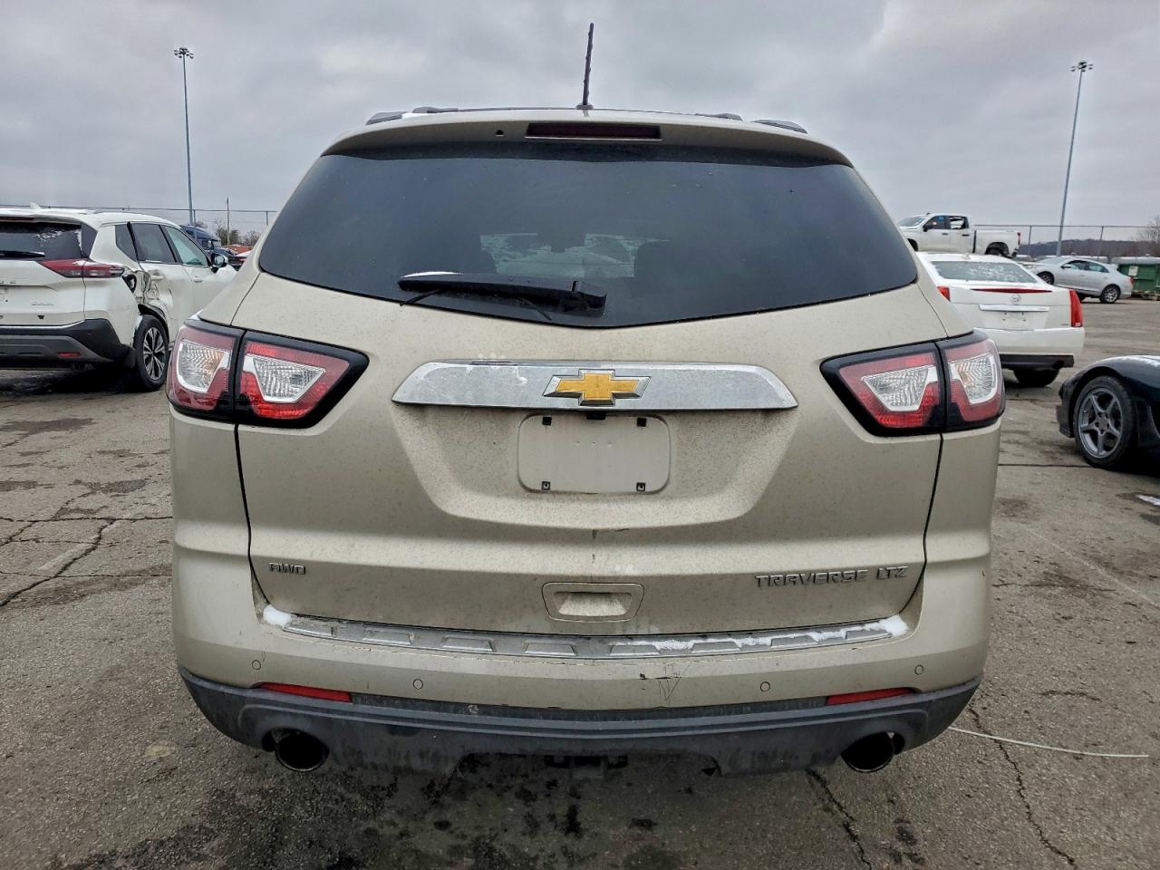 2014 CHEVROLET TRAVERSE LTZ photo 6