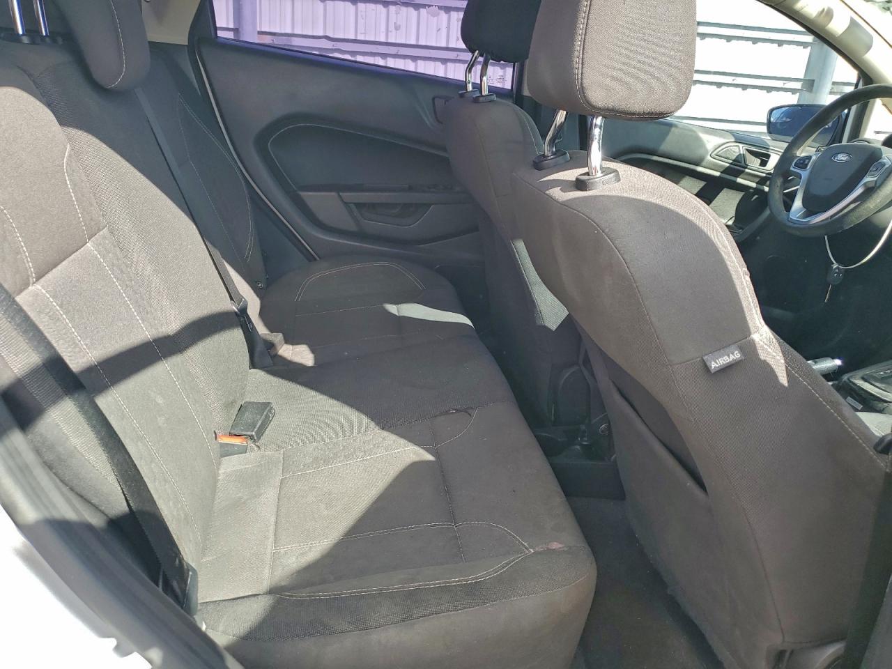 2019 FORD FIESTA SE photo 10