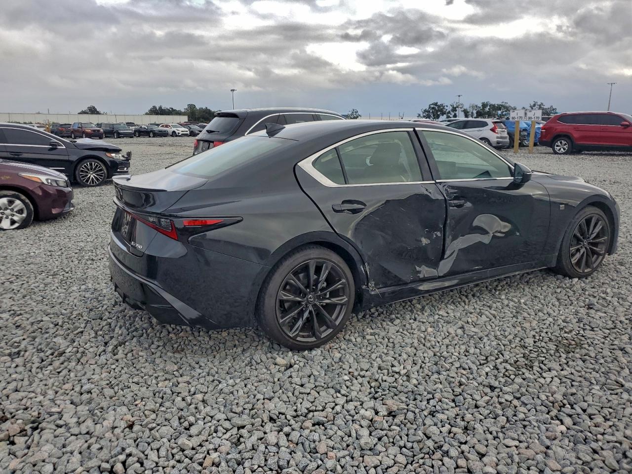 2025 LEXUS IS 350 F SPORT DESIGN photo 5