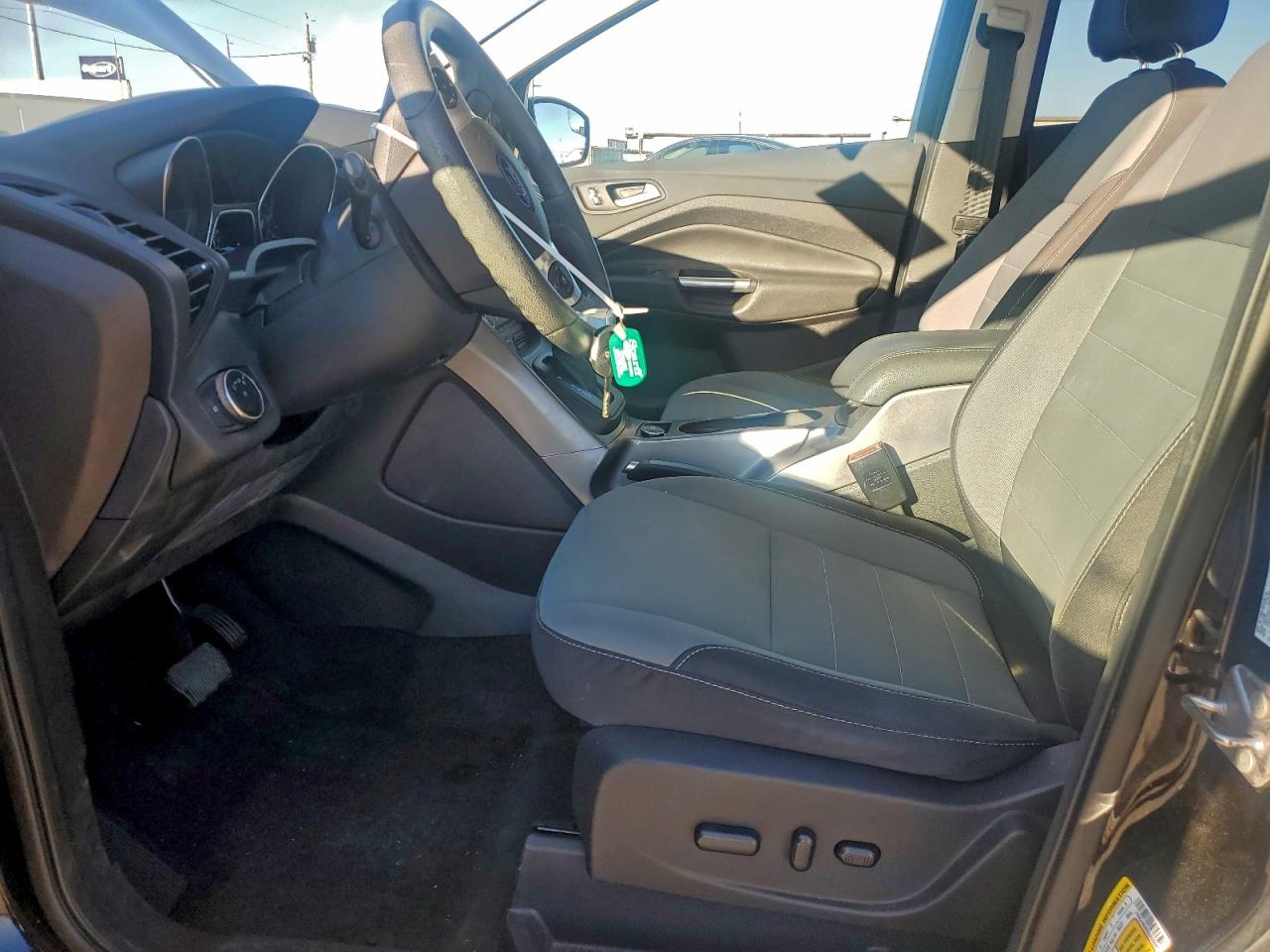 2016 FORD ESCAPE SE photo 7