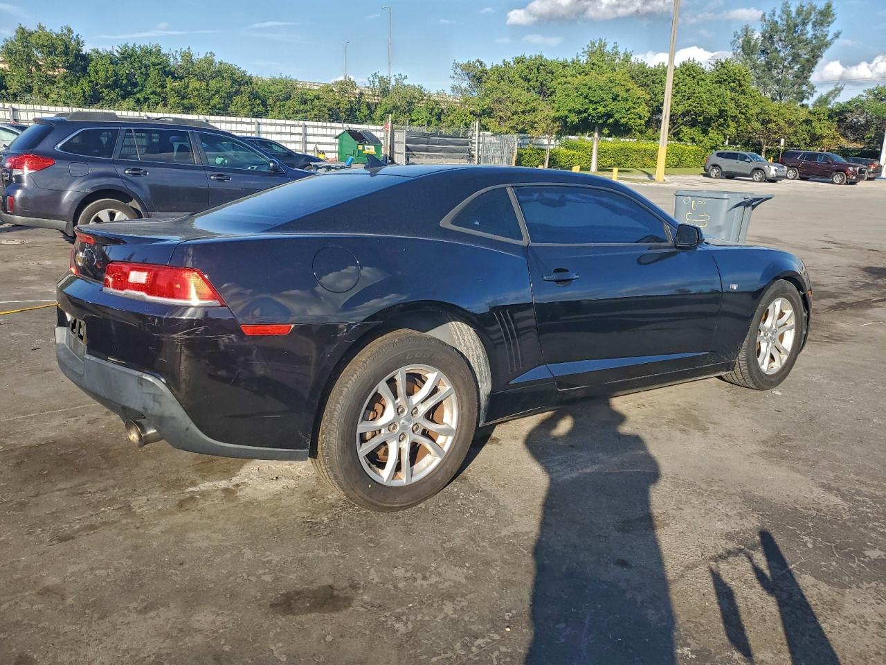 2015 CHEVROLET CAMARO LT photo 3