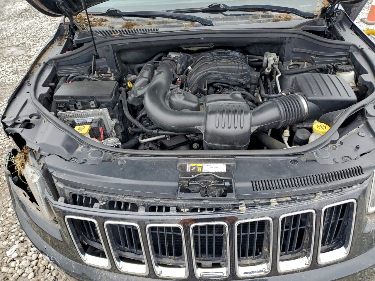 2015 JEEP GRAND CHEROKEE LAREDO photo 12