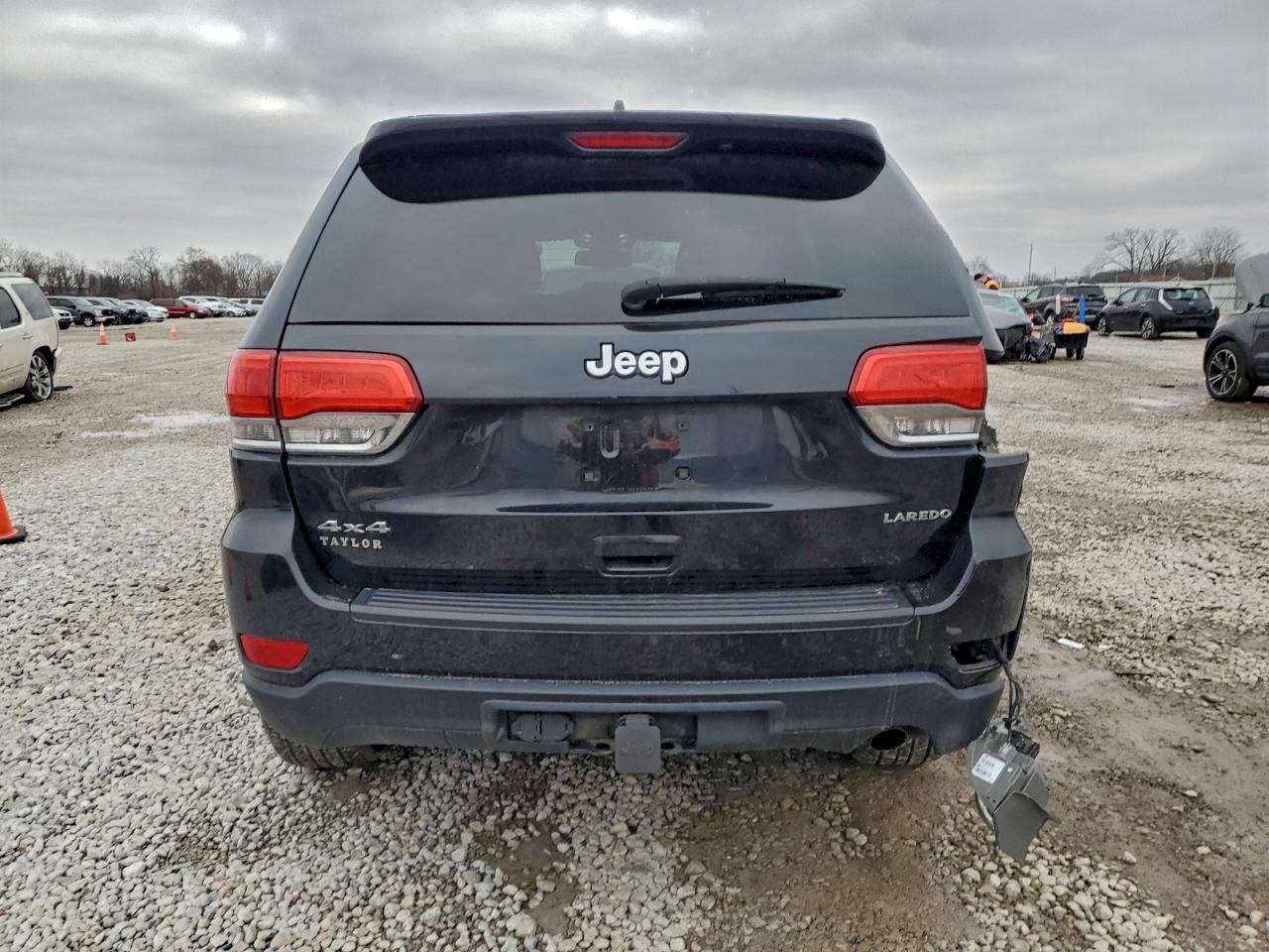 2015 JEEP GRAND CHEROKEE LAREDO photo 6