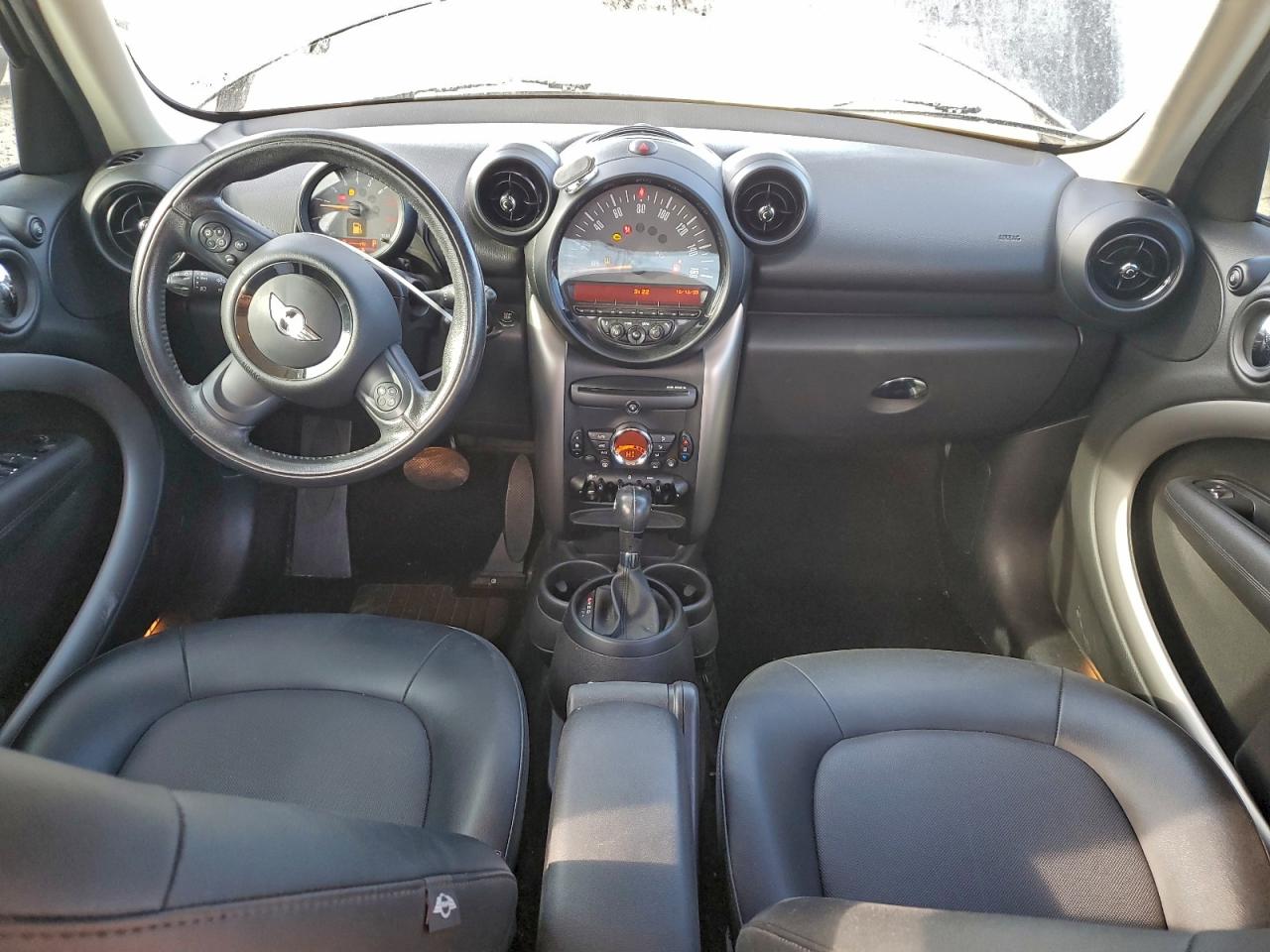 2016 MINI COOPER COUNTRYMAN photo 8